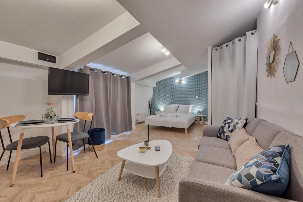 Rénové Proche Arc Triomphe - 2p Appartement Paris